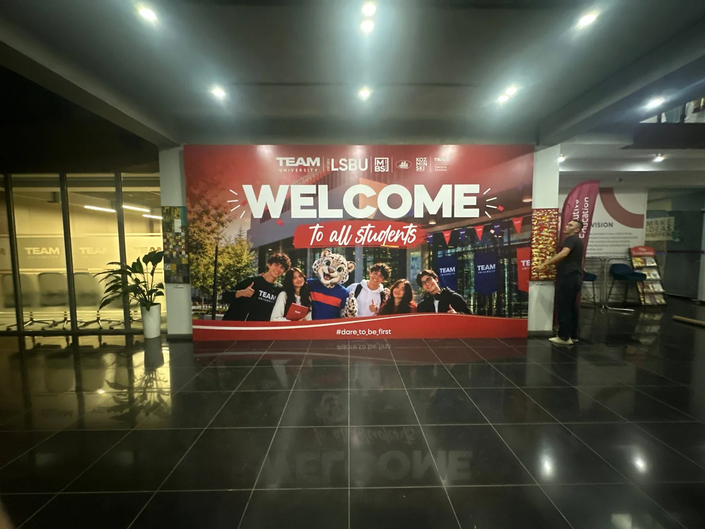 Welcome · оформление входа